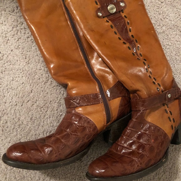 Meet your Posher, Laura - Picture 1 of 1